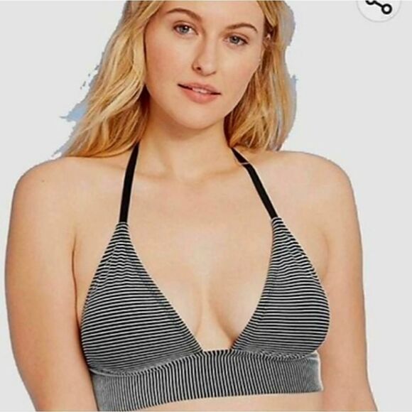 NWT SHADE AND SHORE BIKINI TOP - Picture 1 of 5